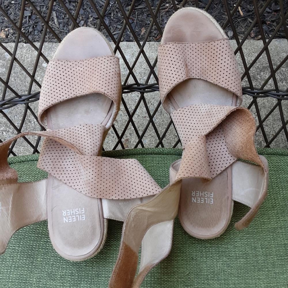 Eileen Fisher Suede Espadrille Wedge sandal. - Picture 9 of 12